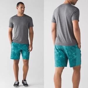 Lululemon T.H.E. Short 9" Lined H2O Aqua Tie Dye Shorts Size L